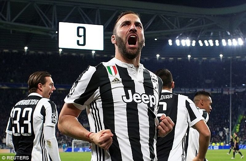 Juventus muốn bán Higuain để cân bằng tài chính sau khi mua C.Ronaldo