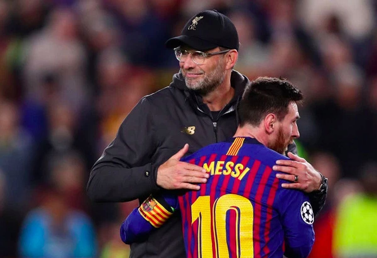 Klopp chụp selfie với Messi