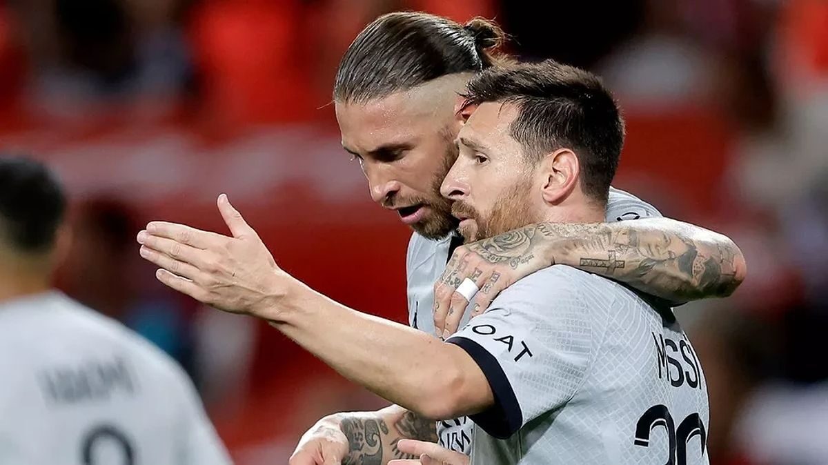 Messi và Ramos thân thiết với nhau trong màu áo PSG