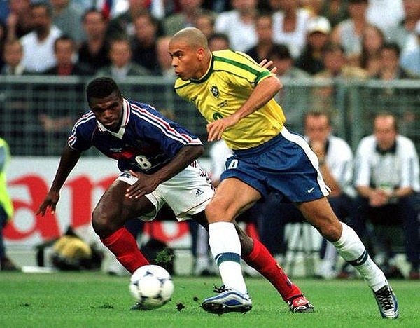 Ronaldo "Béo" trong khoảnh khắc thi đấu